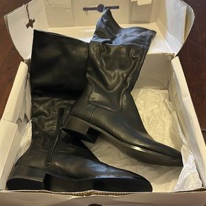 Nine west vallieo black boots size 6